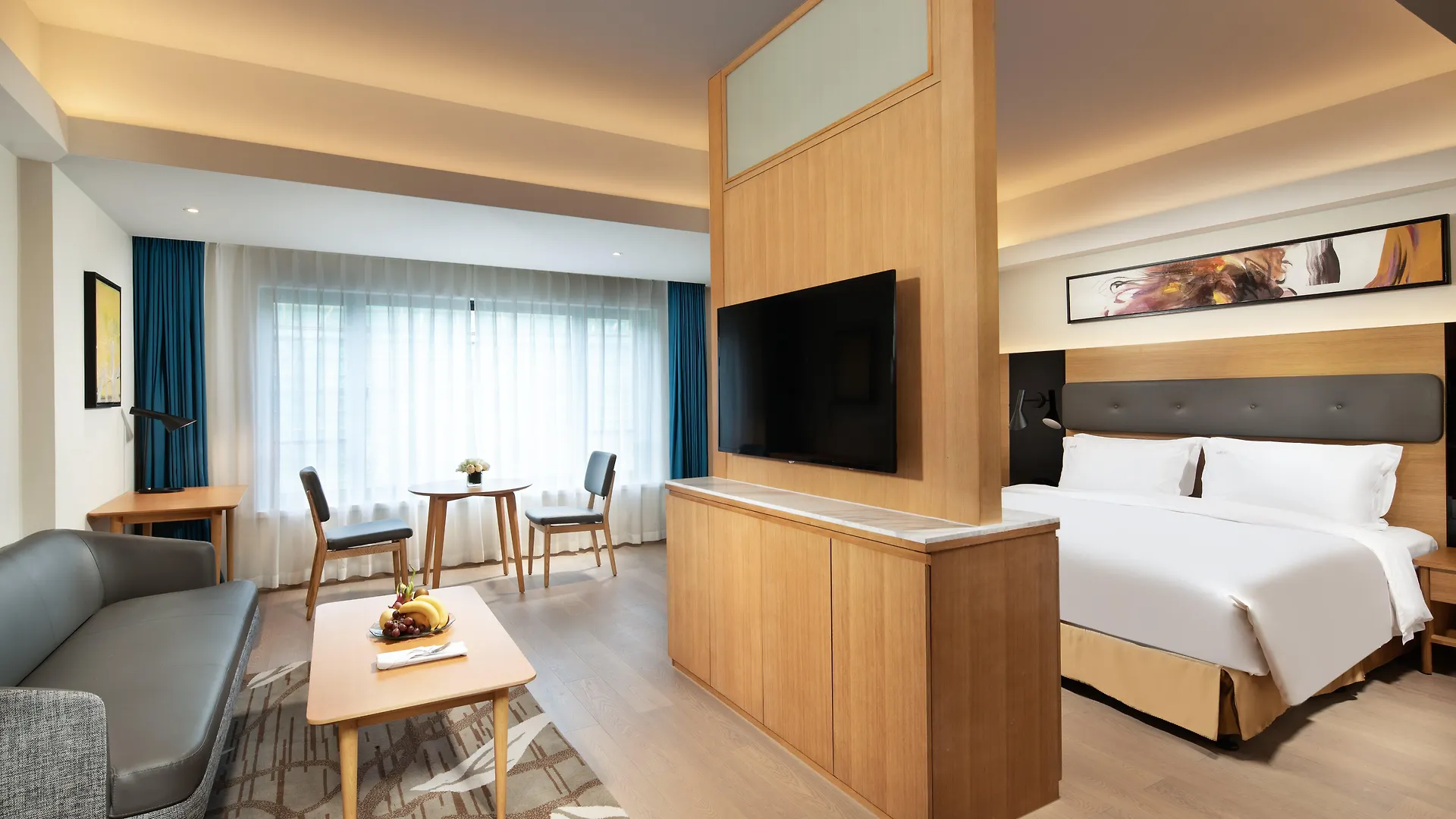 Holiday Inn Shanghai Hongqiao Central By Ihg 4*,  China