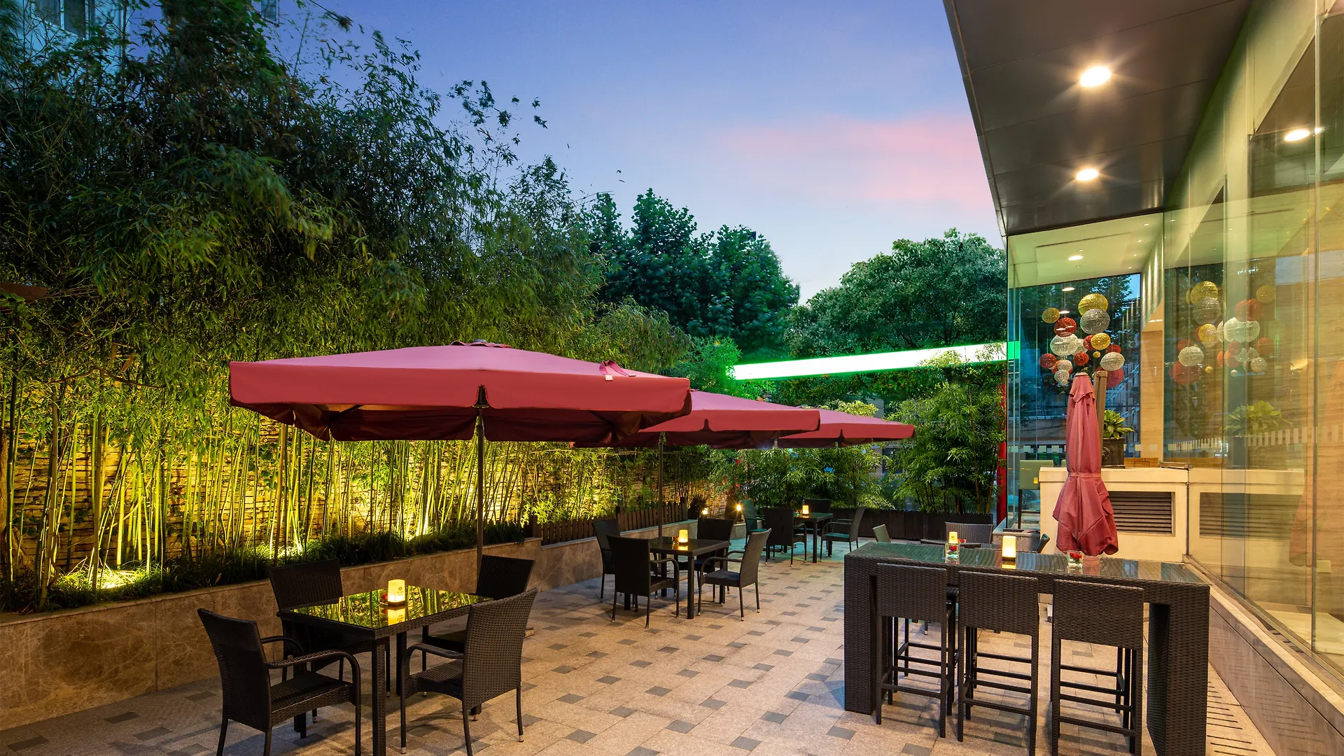 Holiday Inn Shanghai Hongqiao Central By Ihg Čína